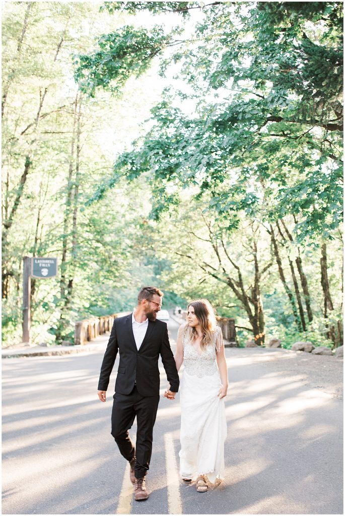 Latourell Falls Oregon Elopement Wedding Pictures Photography | Waterfall Wedding Pictures | Sam Areman Photo