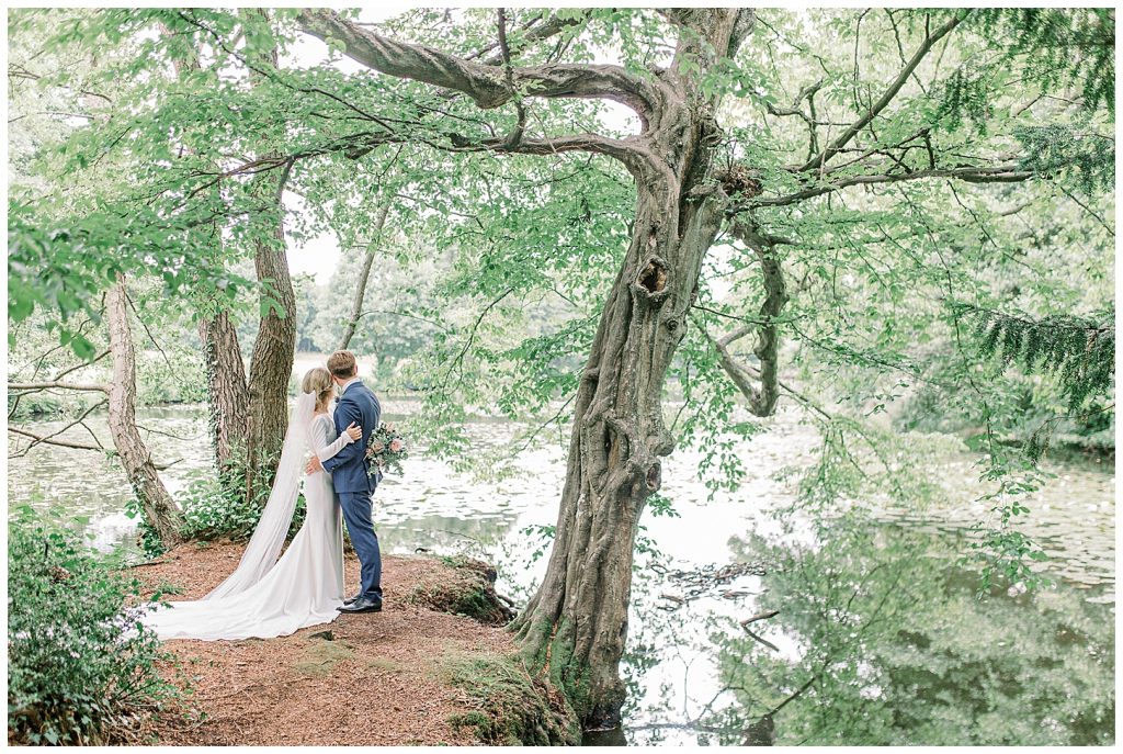 Chiddingstone Castle Wedding - Mikaella Bridal - Sara Gabriel Veils - Johnnys Little Sister Florist - Sam Areman Photo